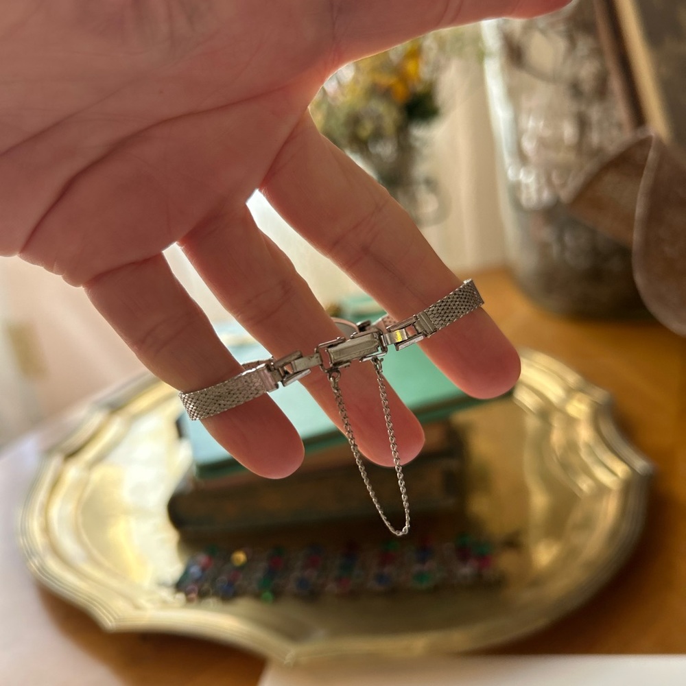 Antique Dainty Deco Watch - Picture 9 of 10